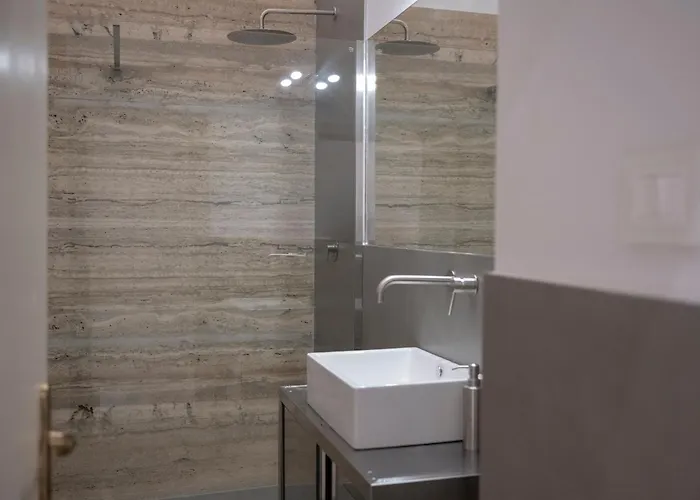 Plasma Piazza Plebiscito * Неаполь